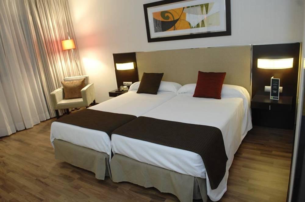 Hotel Asset Torrejon Torrejón de Ardoz Exteriör bild
