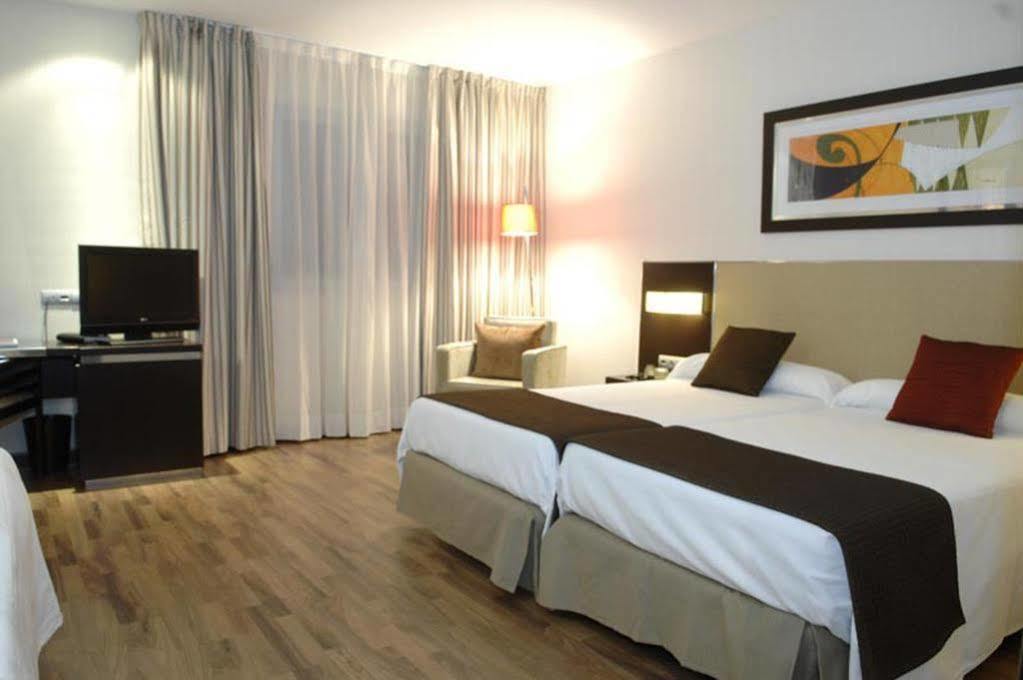 Hotel Asset Torrejon Torrejón de Ardoz Exteriör bild